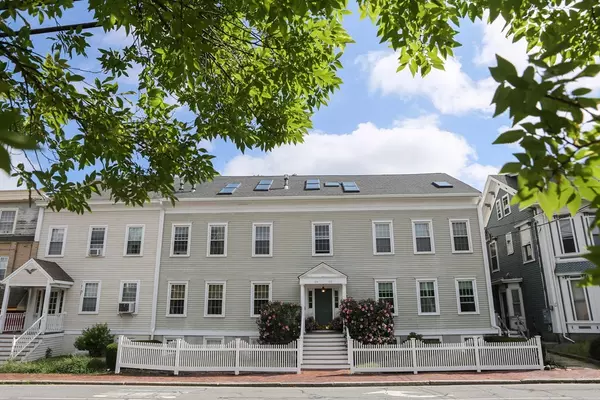 134 High St #2, Newburyport, MA 01950