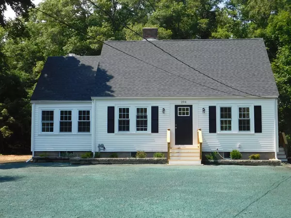 204 Reed St, Hanson, MA 02341