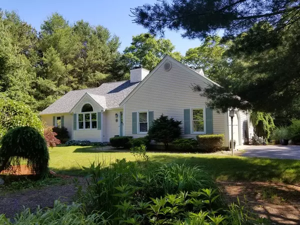 32 Popmunet Rd, Falmouth, MA 02536