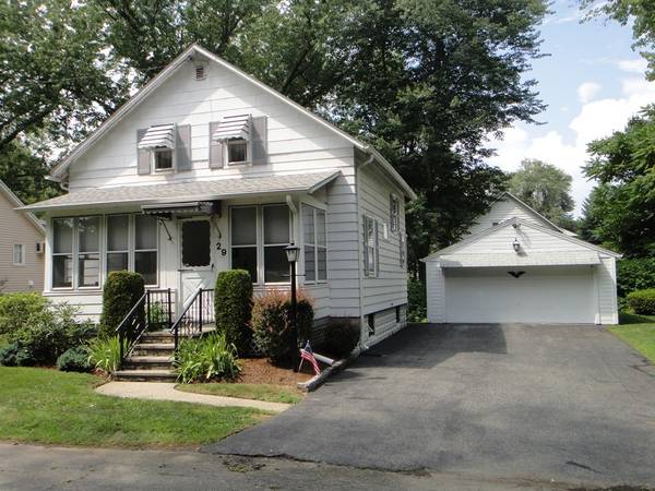 29 Melvin Ave, East Longmeadow, MA 01028