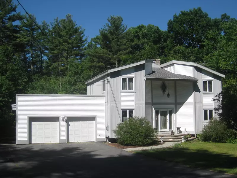 689 Bay Road, Belchertown, MA 01007