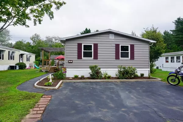 Taunton, MA 02780,77 Acorn Dr
