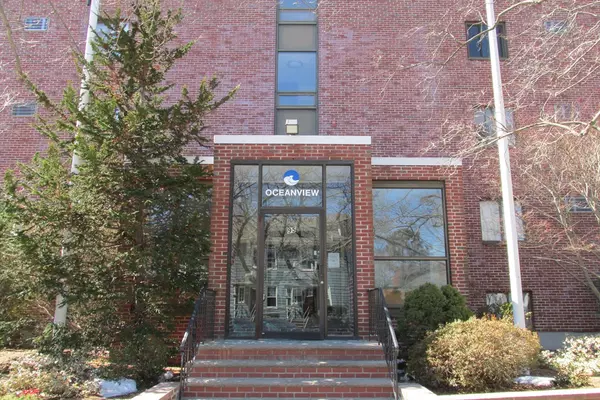 95 Nahant St #10, Lynn, MA 01902