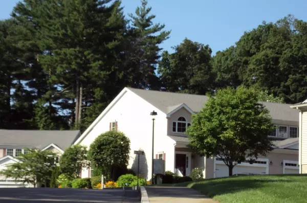 21 Spruce Street #21, Northbridge, MA 01534