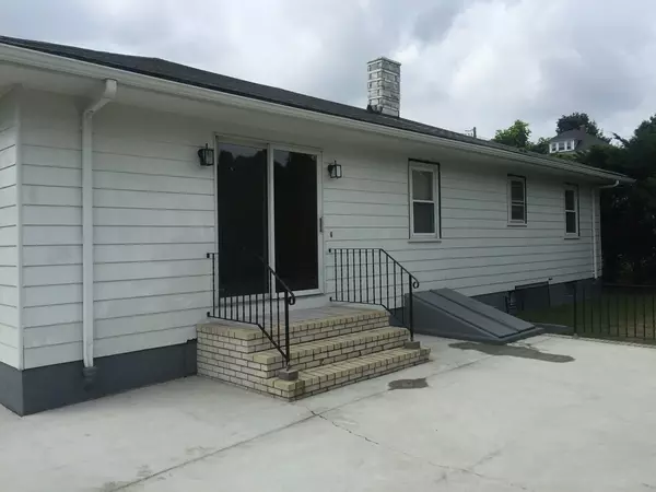 New Bedford, MA 02746,469 Sawyer St