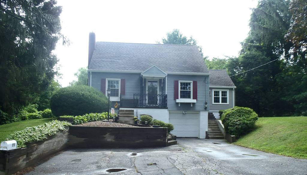 175 Lathrop St, South Hadley, MA 01075