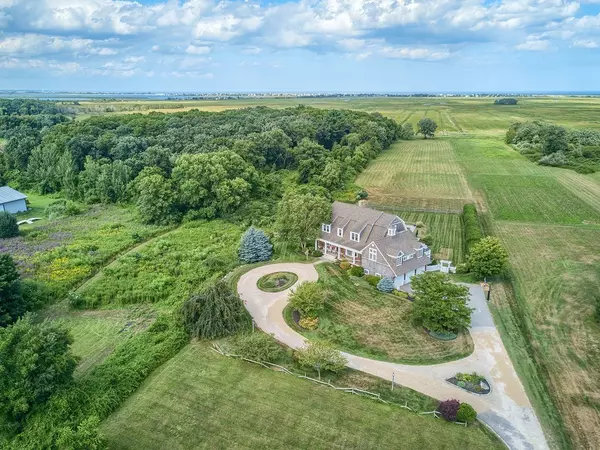 Newbury, MA 01951,163 High Rd