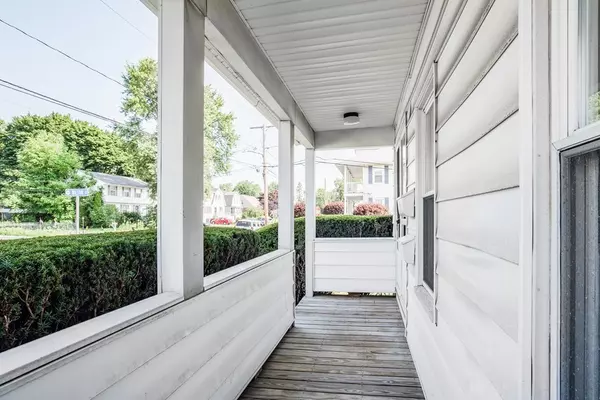 Framingham, MA 01702,315 Grant St