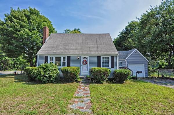 3 Lincoln Ave, Holbrook, MA 02343