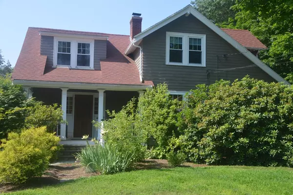 78 Walnut St, Needham, MA 02492