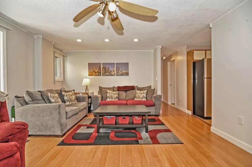 Peabody, MA 01960,12 Bourbon #16