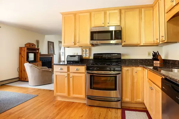 Falmouth, MA 02540,31 Woodview D #D