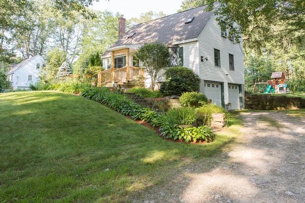 10 S Sullivan Rd, Charlton, MA 01507