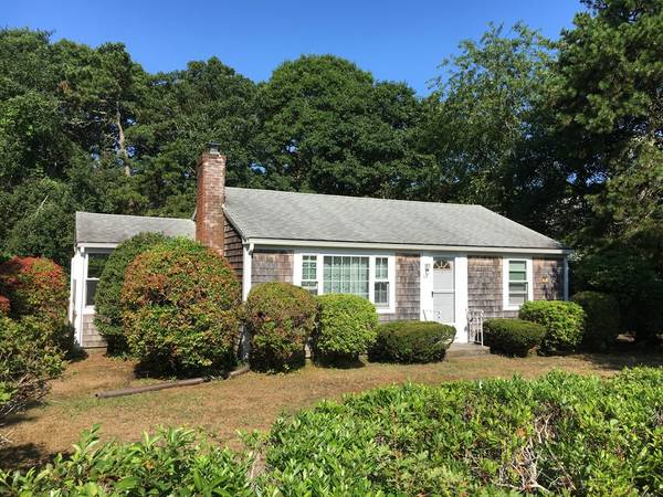 17 Wildwood Path, Yarmouth, MA 02673