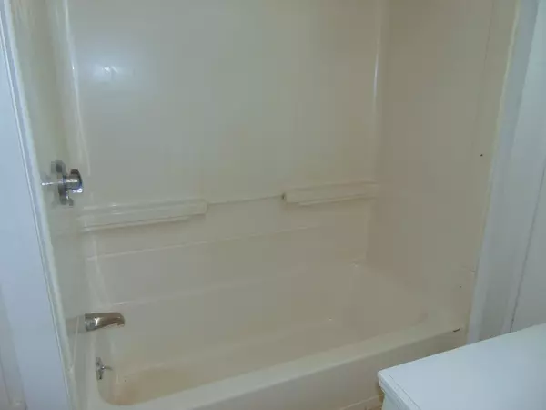 Somerset, MA 02726,67-69 Buffinton St.