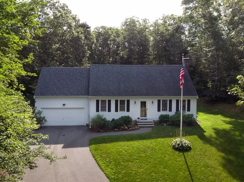 7 Golf Links Circle, Sandwich, MA 02563