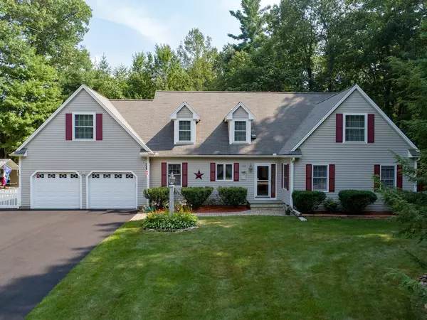 100 Sequoia Rd, Tyngsborough, MA 01879