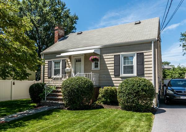 75 Edward Rd, Watertown, MA 02472