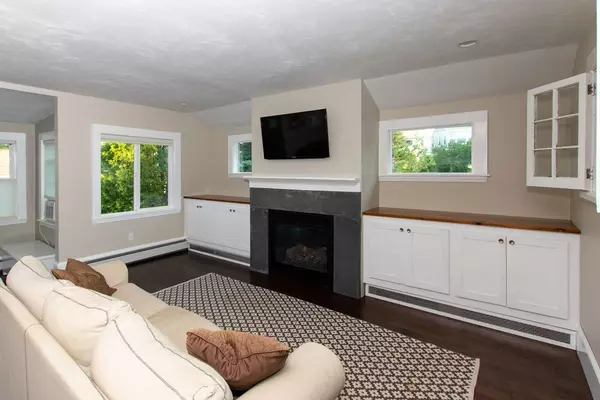 Hull, MA 02045,3 Ralph Crossen Circle