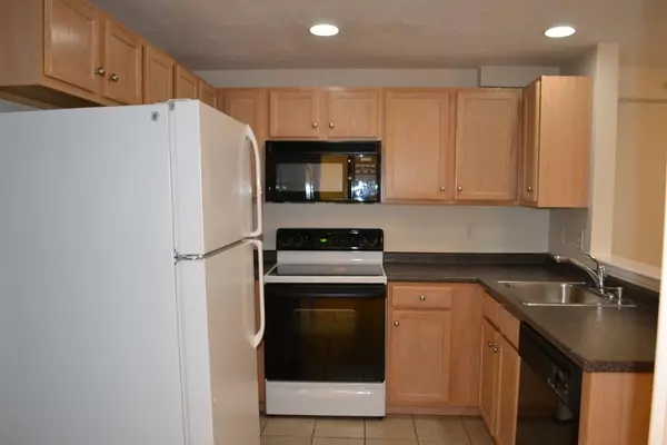Mansfield, MA 02048,26 North Main St #3