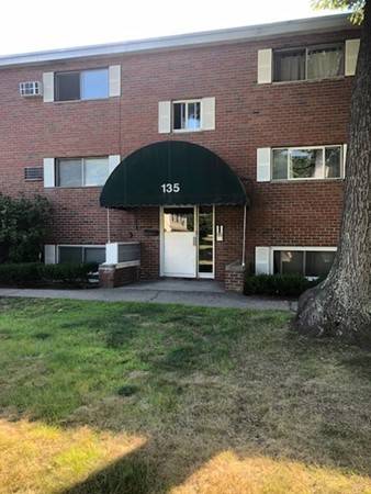 Wrentham, MA 02093,135 Creek St #3