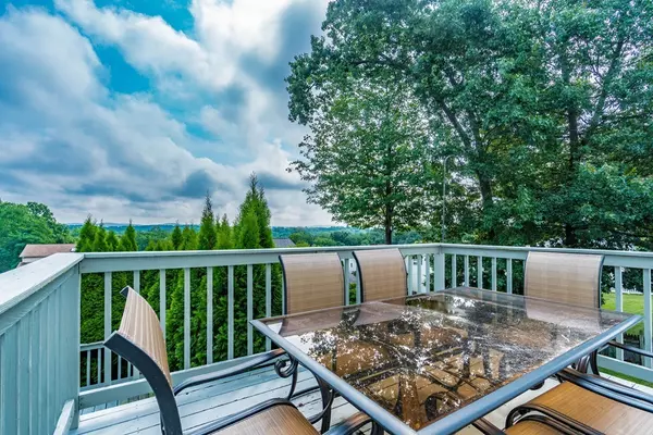 Springfield, MA 01118,59 Flower St