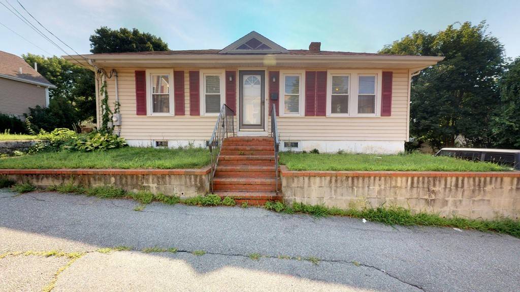 14 Lenox St, Norwood, MA 02062