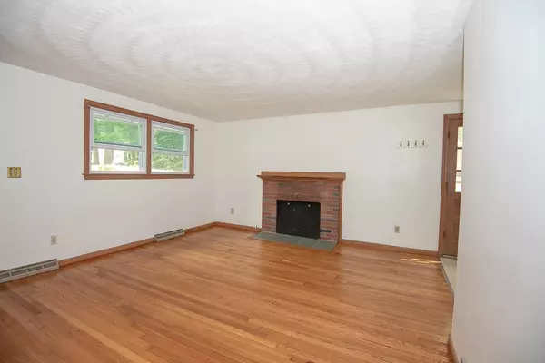 Southborough, MA 01745,27 Walnut Drive