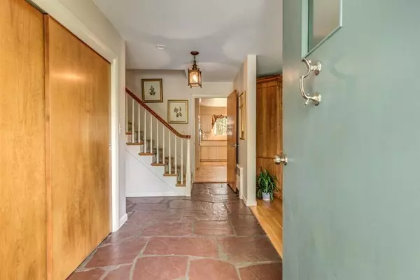 Lexington, MA 02421,8 Childs Road