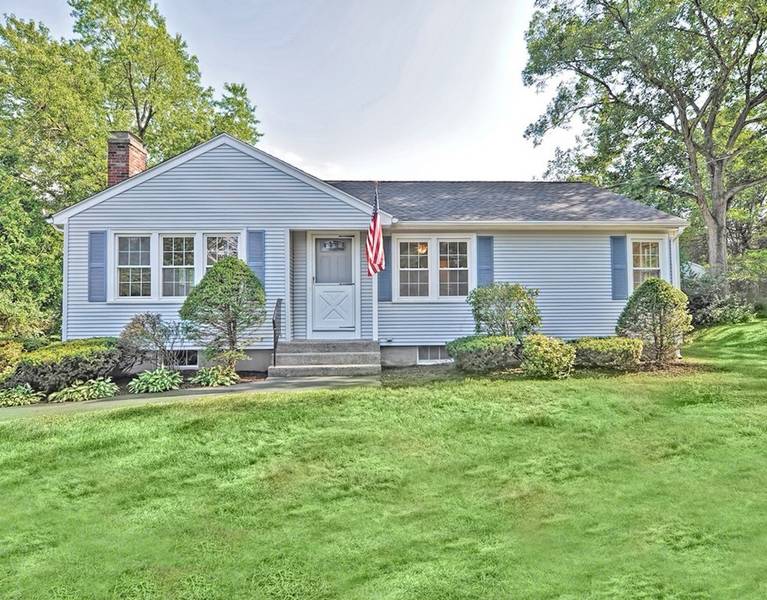 5 Maple Cir, Westborough, MA 01581