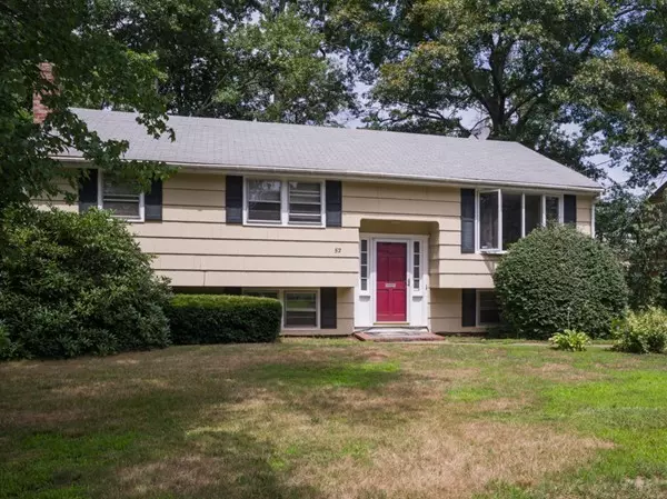 52 Brentwood Ave, Brockton, MA 02302