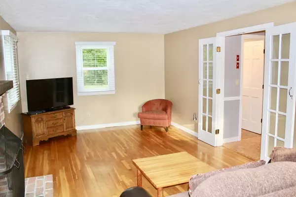 Plymouth, MA 02360,22 Linda Lane