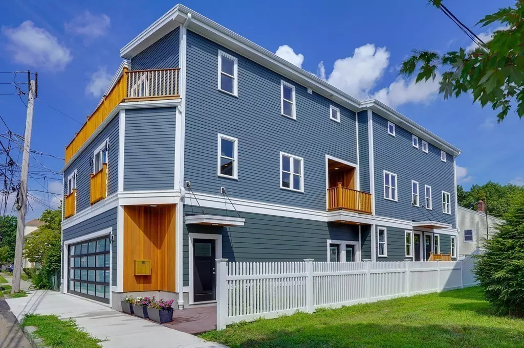 Arlington, MA 02474,75 Decatur Street #1