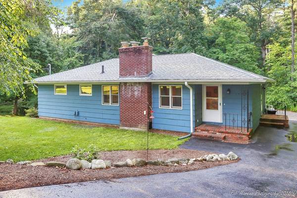 16 Rocky Hill Rd, Andover, MA 01810