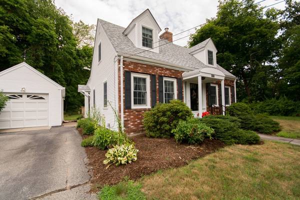 264 West Ave, Seekonk, MA 02771