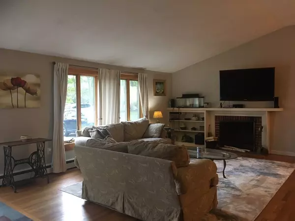 Ipswich, MA 01938,7 Newbury Rd