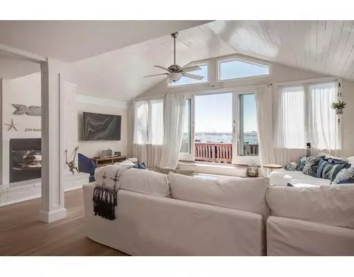 Marblehead, MA 01945,93 Pitman Rd