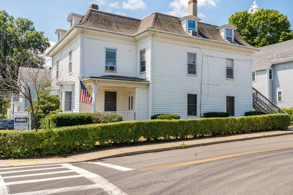 Ipswich, MA 01938,23-25 County St