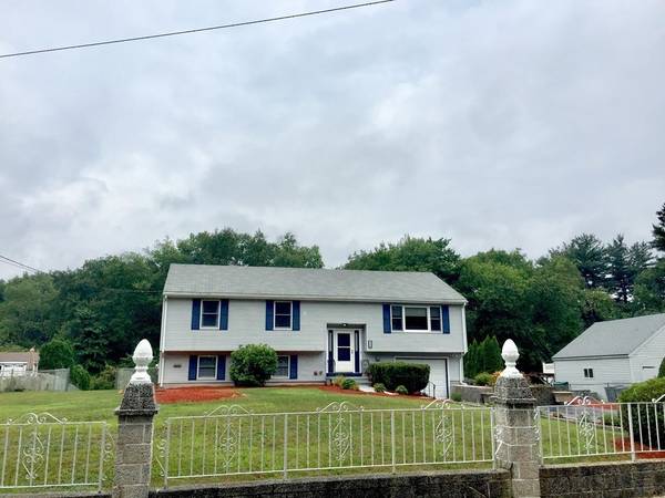 Stoughton, MA 02072,93 Myrtle St