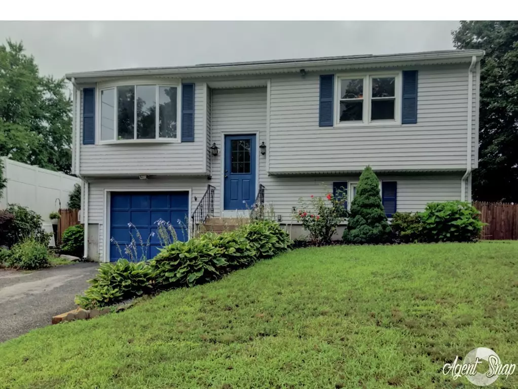 Johnston, RI 02919,6 Seville St