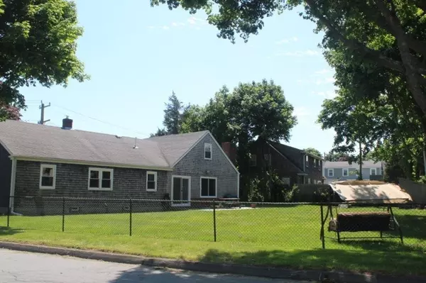 Fairhaven, MA 02719,62 Farmfield St