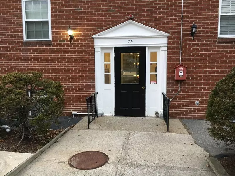 74 Springvale Ave #11, Chelsea, MA 02150