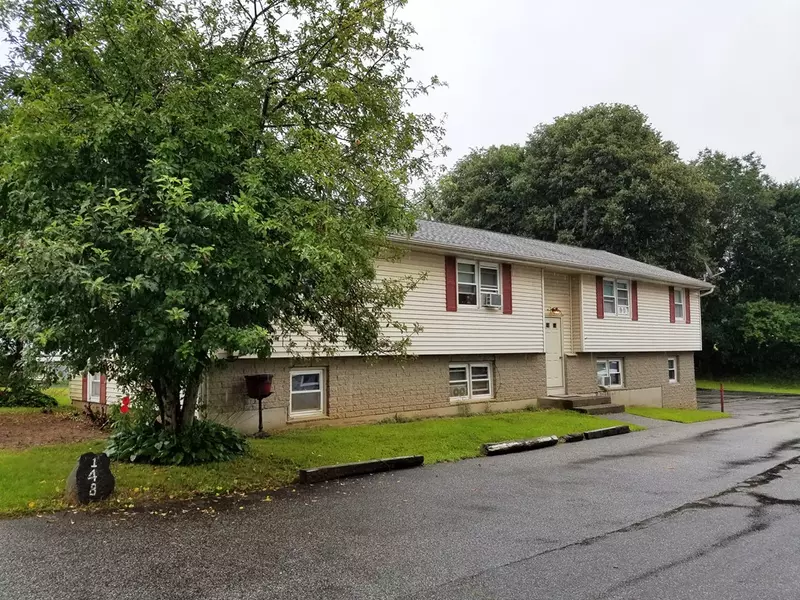 148 Charlton St, Southbridge, MA 01550