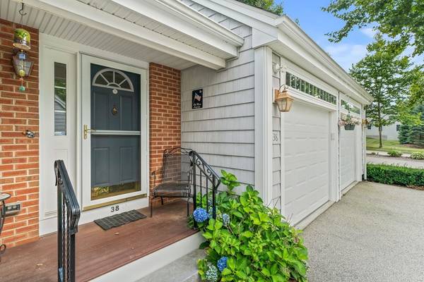 38 Juniper Lane #38, Hanover, MA 02339