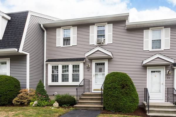 38 Crystal Way #19, Bellingham, MA 02019