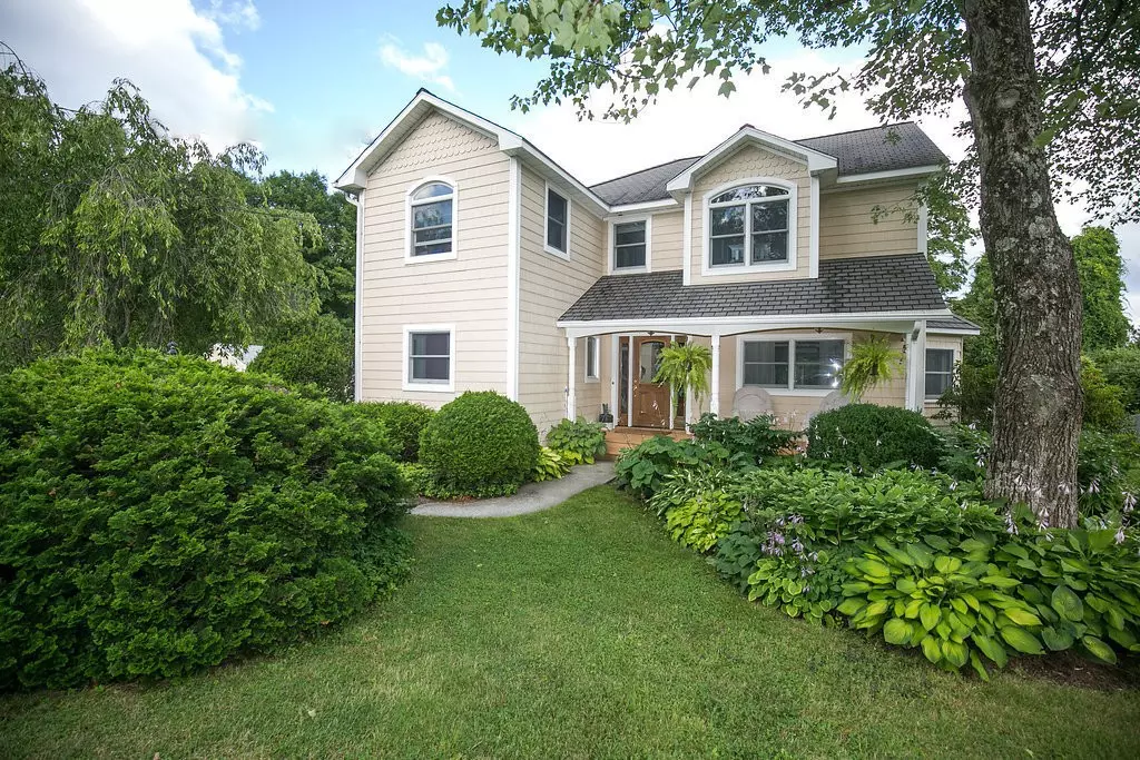 Southampton, MA 01073,257 College Hwy