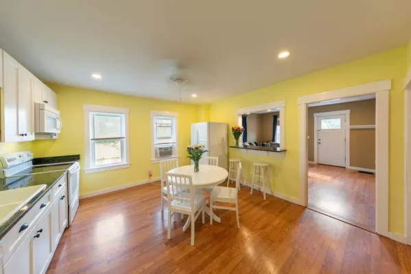 Fairhaven, MA 02719,485 Main St