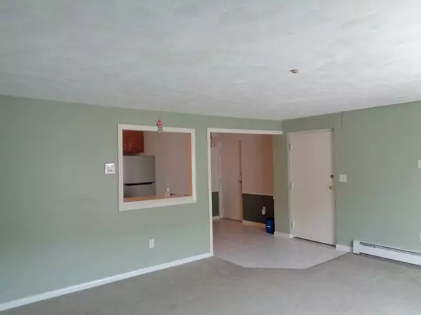 Andover, MA 01810,40 Colonial Drive #4
