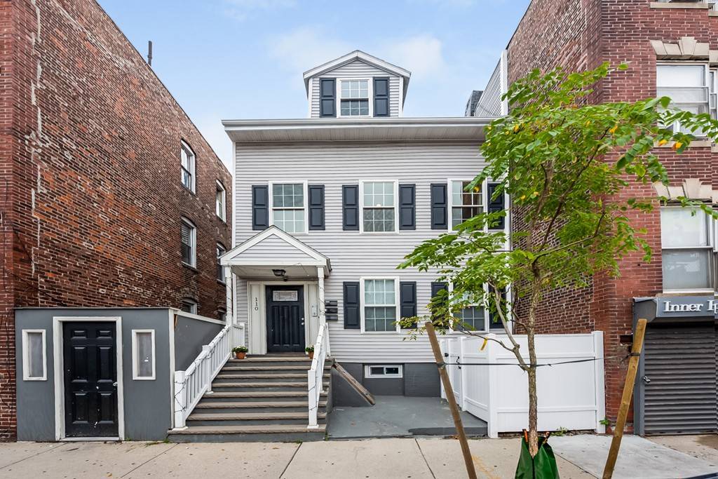 110 Chelsea St #2, Boston, MA 02128