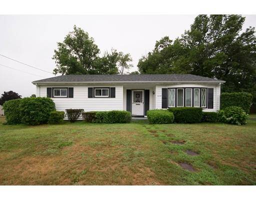 659 Mohawk Rd, Somerset, MA 02726